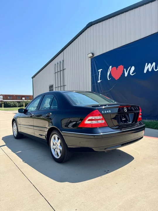 2003 Mercedes-Benz W203 C-Class - Image 3 of 17