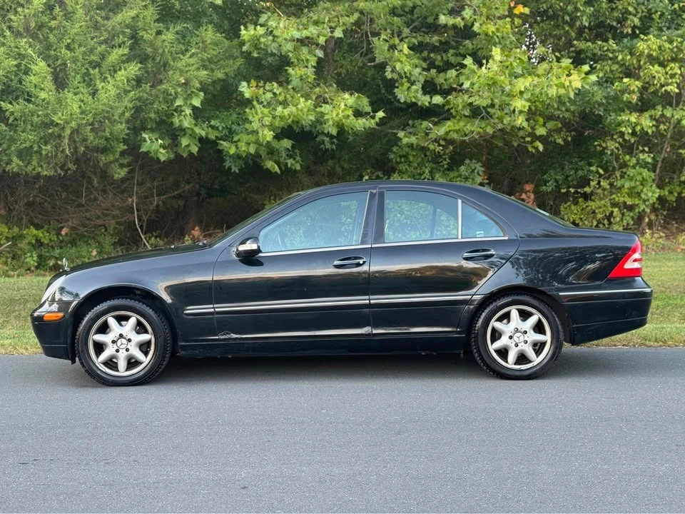 2003 Mercedes-Benz W203 C-Class - Image 2 of 20