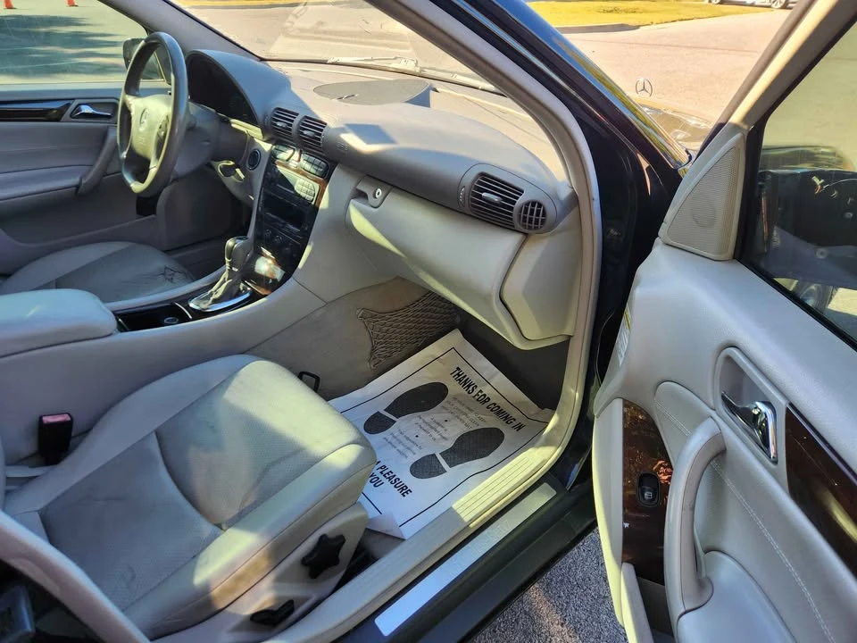 2003 Mercedes-Benz W203 C-Class - Image 8 of 12