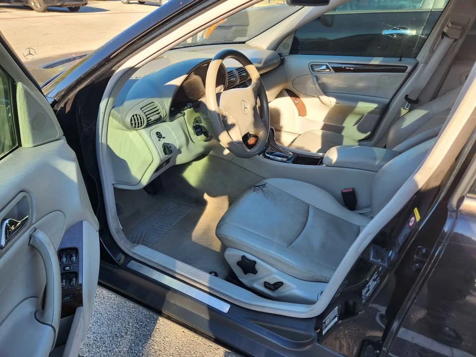 2003 Mercedes-Benz W203 C-Class - Image 2 of 12
