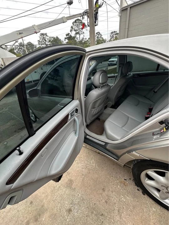 2003 Mercedes-Benz W203 C-Class - Image 9 of 13