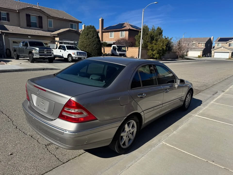 2003 Mercedes-Benz W203 C-Class - Image 2 of 6