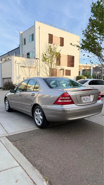 2003 Mercedes-Benz W203 C-Class - Image 2 of 11
