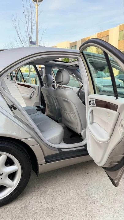 2003 Mercedes-Benz W203 C-Class - Image 9 of 11