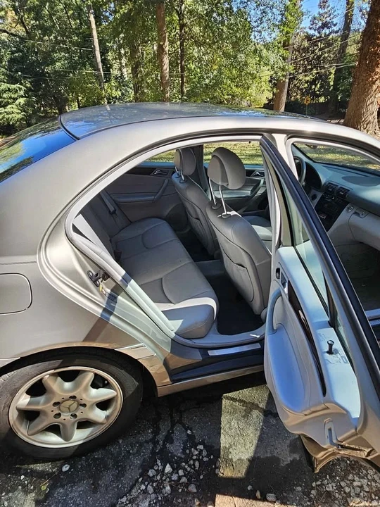 2003 Mercedes-Benz W203 C-Class - Image 6 of 17