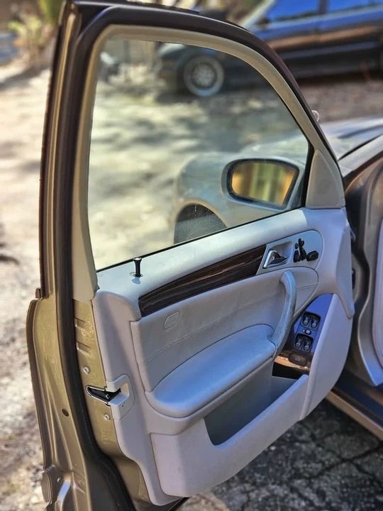 2003 Mercedes-Benz W203 C-Class - Image 8 of 17