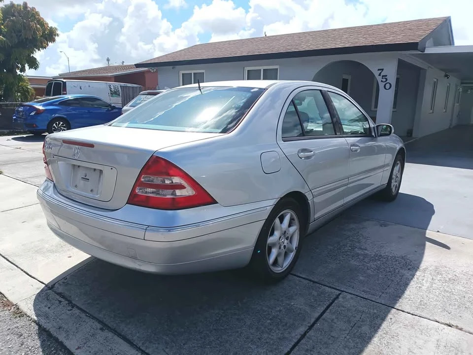 2003 Mercedes-Benz W203 C-Class - Image 5 of 8