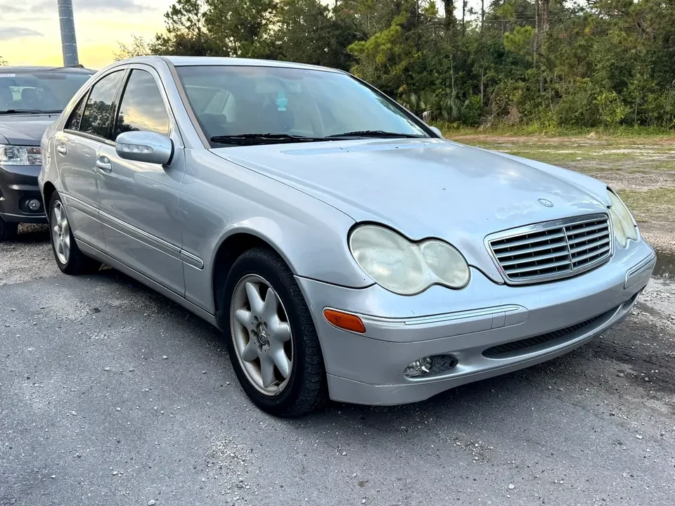 2003 Mercedes-Benz W203 C-Class - Image 2 of 8