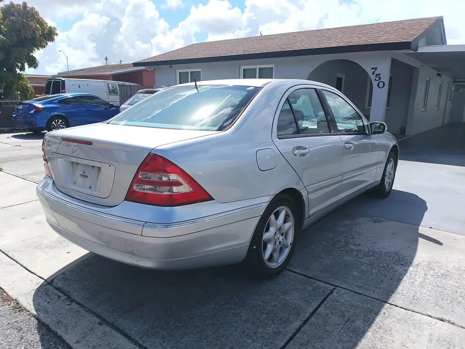 2003 Mercedes-Benz W203 C-Class - Image 3 of 7