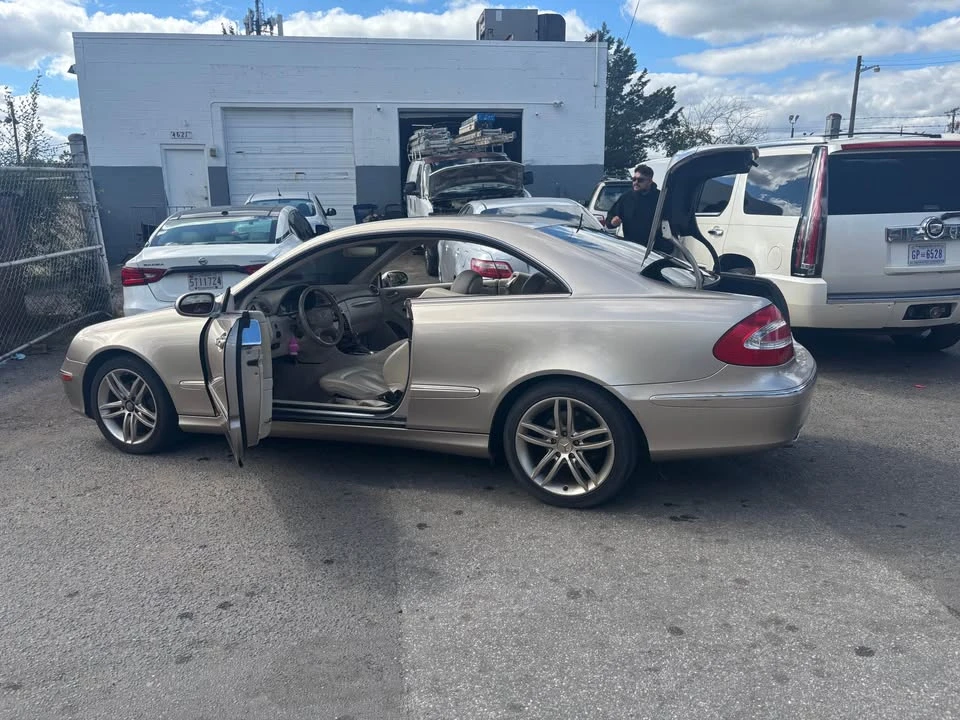 2003 Mercedes-Benz C209/A209 CLK-Class - Image 2 of 4