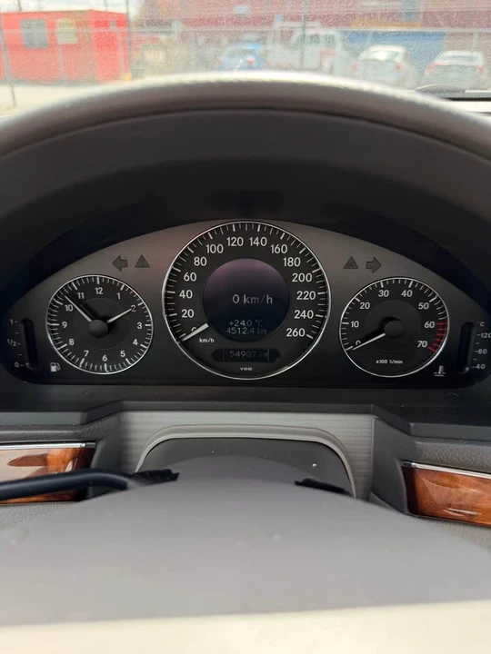 2003 Mercedes-Benz W211 E-Class - Image 12 of 19