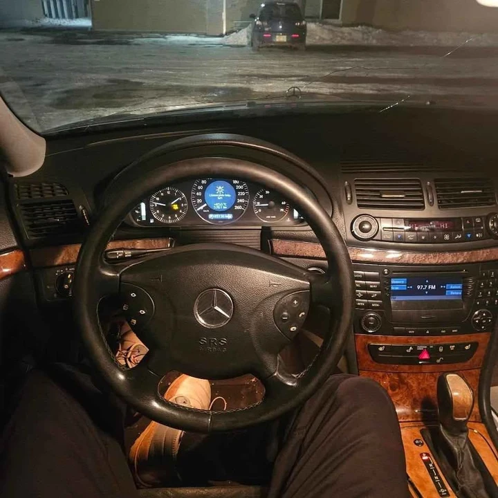2003 Mercedes-Benz W211 E-Class - Image 2 of 6
