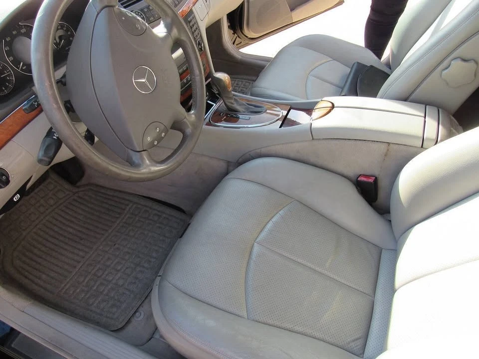 2003 Mercedes-Benz E-Class - Image 11 of 17