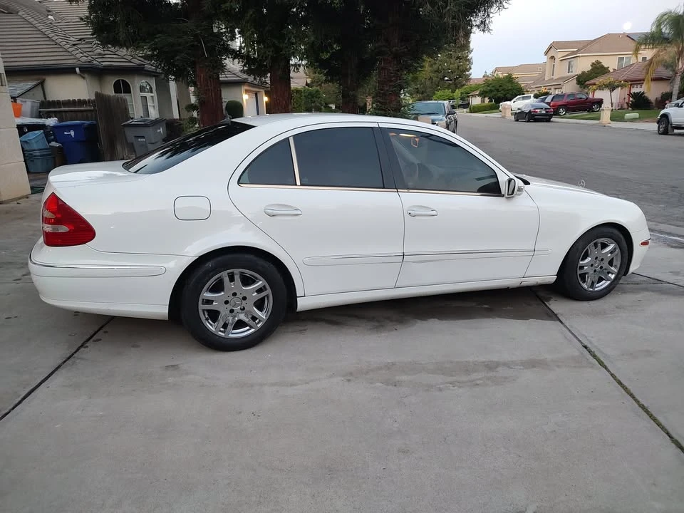 2003 Mercedes-Benz E-Class - Image 5 of 12