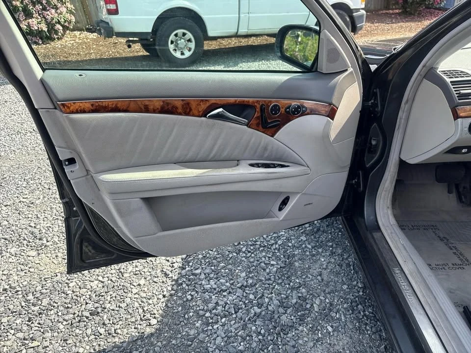2003 Mercedes-Benz E-Class - Image 17 of 20
