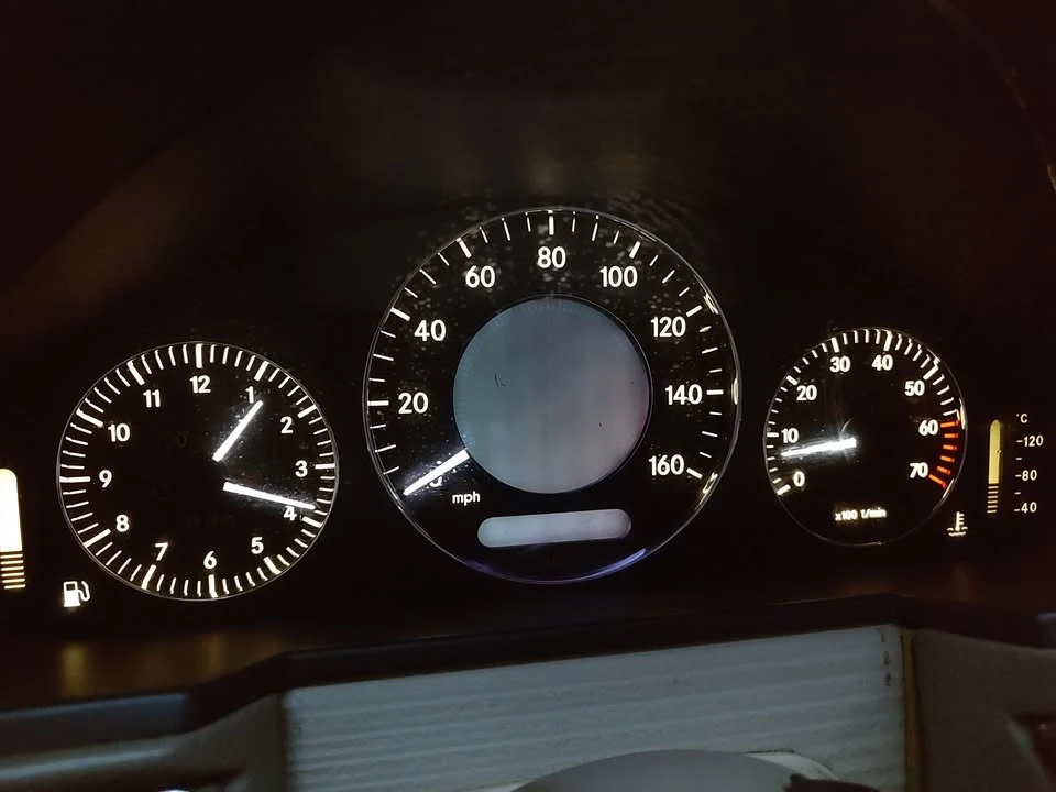 2003 Mercedes-Benz E-Class - Image 10 of 12