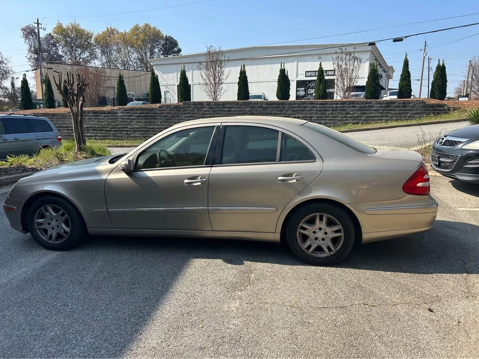 2003 Mercedes-Benz W211 E-Class - Image 2 of 7