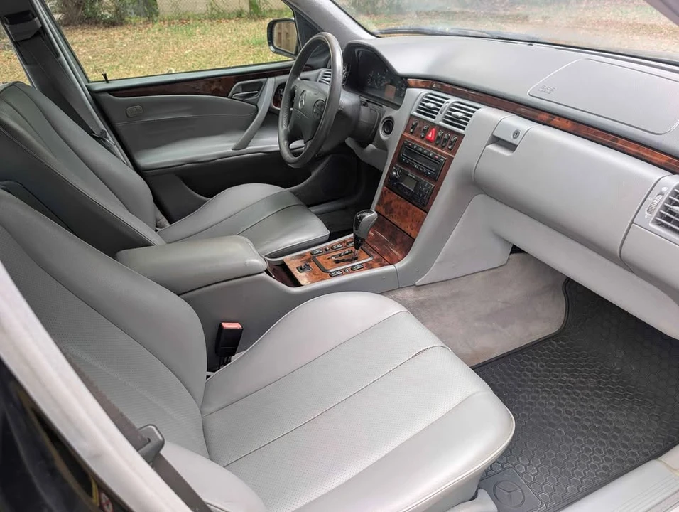 2003 Mercedes-Benz W210 E-Class - Image 8 of 15