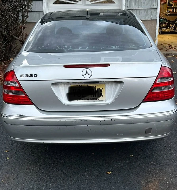 2003 Mercedes-Benz W210 E-Class - Image 2 of 2
