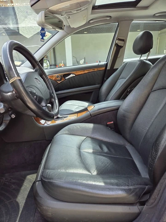 2003 Mercedes-Benz E-Class - Image 10 of 13