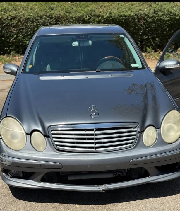 2003 Mercedes-Benz W211 E-Class - Image 2 of 8