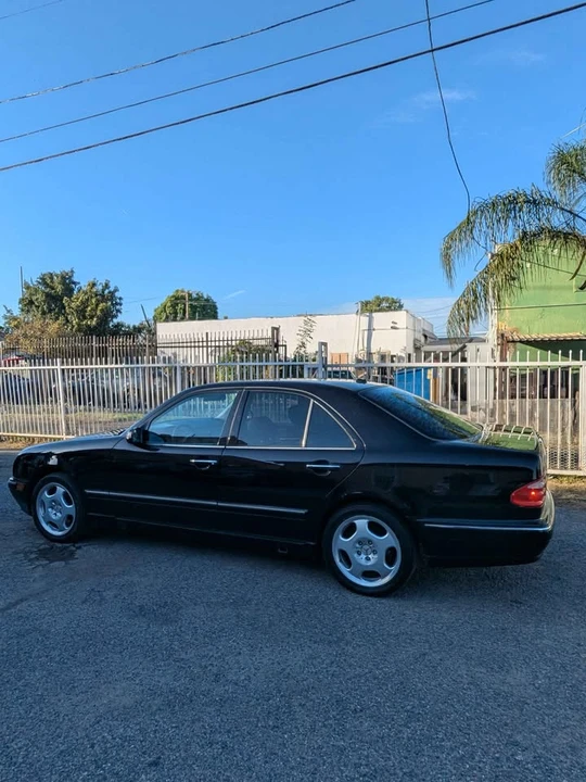 2003 Mercedes-Benz W210 E-Class - Image 2 of 15