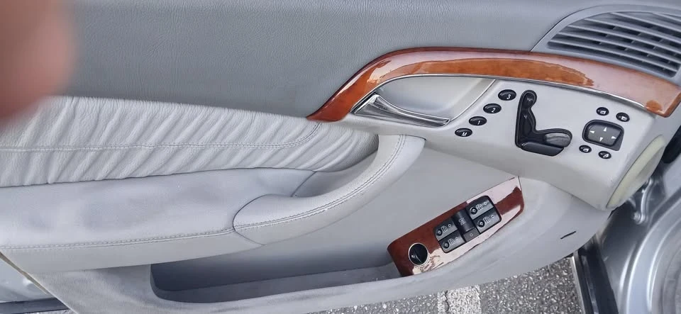 2003 Mercedes-Benz W220 S-Class - Image 11 of 20