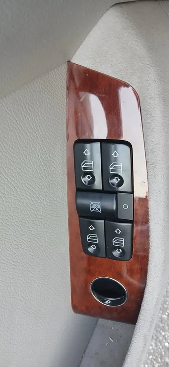 2003 Mercedes-Benz W220 S-Class - Image 15 of 20