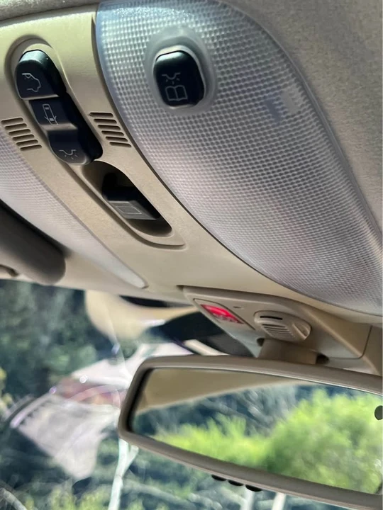 2003 Mercedes-Benz W220 S-Class - Image 15 of 20