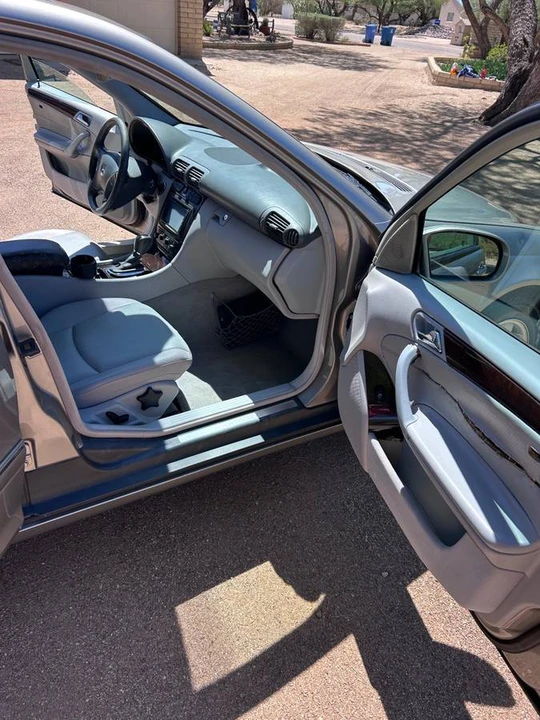 2003 Mercedes-Benz W203 C-Class - Image 12 of 17