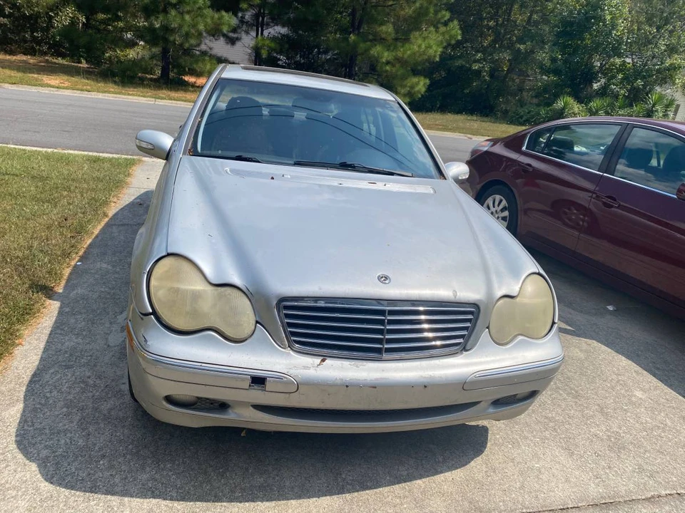 2003 Mercedes-Benz W203 C-Class - Image 2 of 15