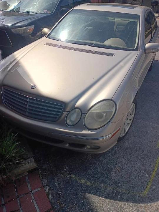 2003 Mercedes-Benz W211 E-Class - Image 2 of 5