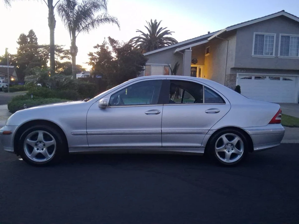 2003 Mercedes-Benz W203 C-Class - Image 2 of 7