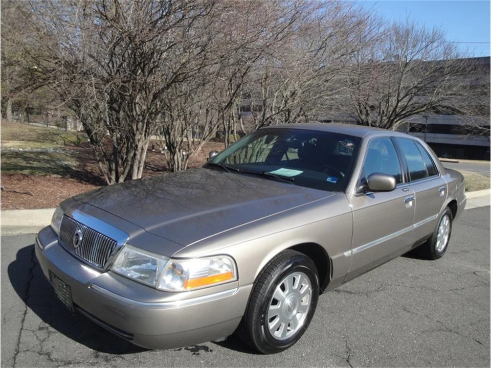 2003 Mercury Grand Marquis - Image 2 of 27