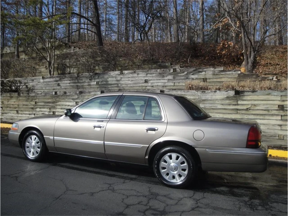 2003 Mercury Grand Marquis - Image 4 of 27