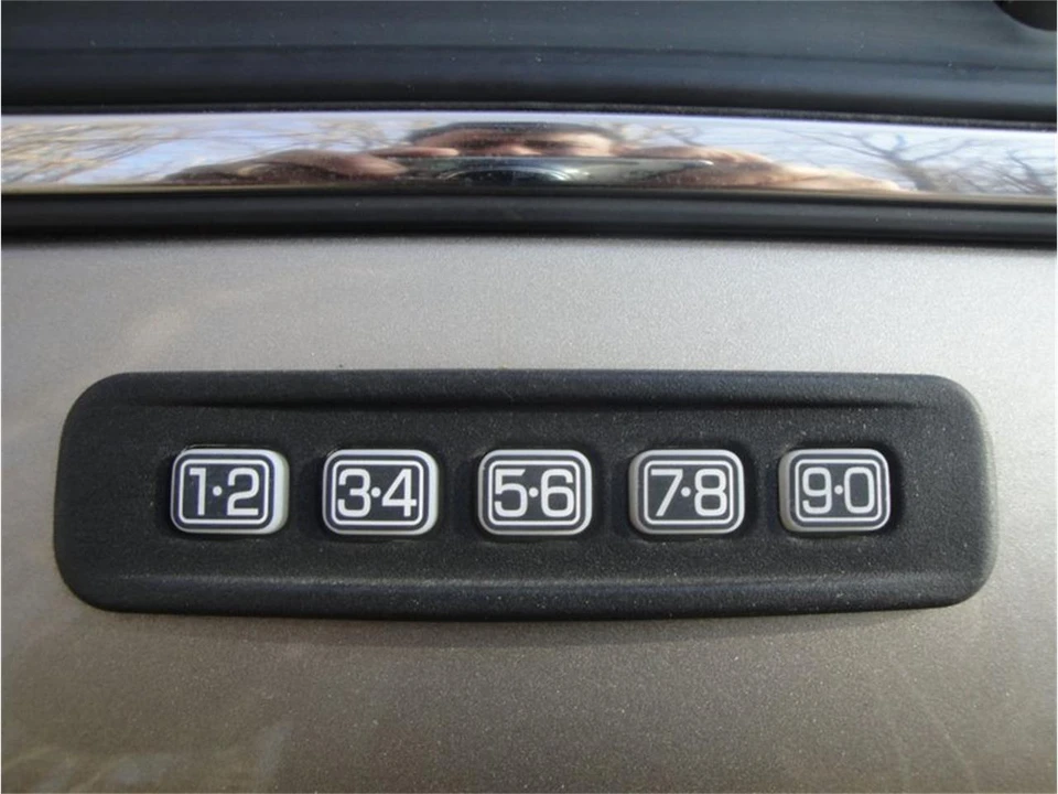 2003 Mercury Grand Marquis - Image 12 of 27