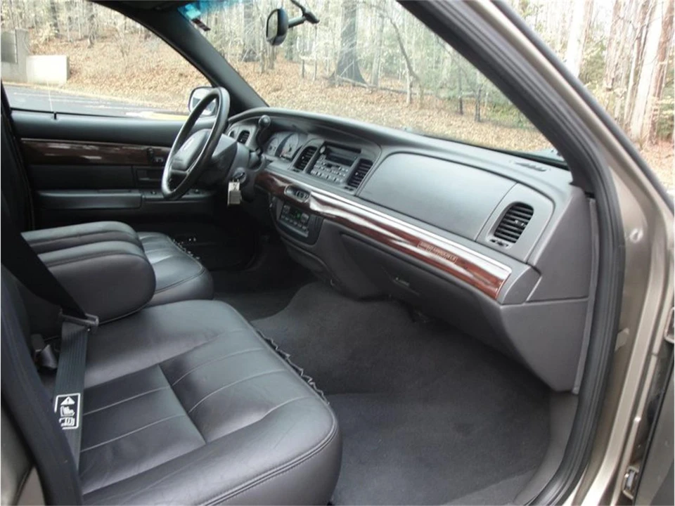 2003 Mercury Grand Marquis - Image 15 of 27