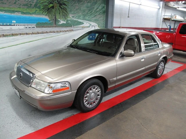 2003 Mercury Grand Marquis - Image 20 of 21