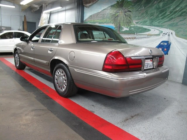 2003 Mercury Grand Marquis - Image 16 of 21