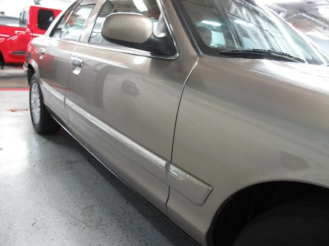 2003 Mercury Grand Marquis - Image 12 of 21