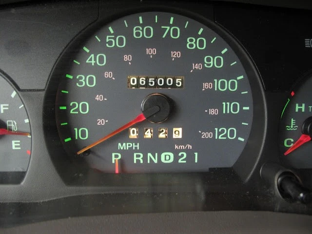 2003 Mercury Grand Marquis - Image 3 of 21