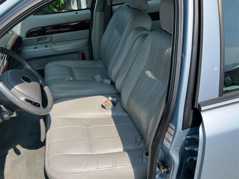 2003 Mercury Grand Marquis - Image 18 of 31