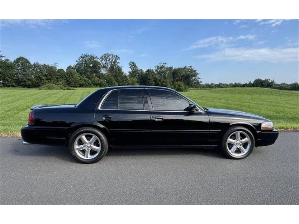 2003 Mercury Marauder - Image 7 of 28