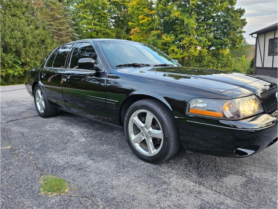 2003 Mercury Marauder - Image 5 of 31