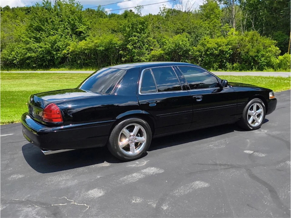 2003 Mercury Marauder - Image 3 of 31