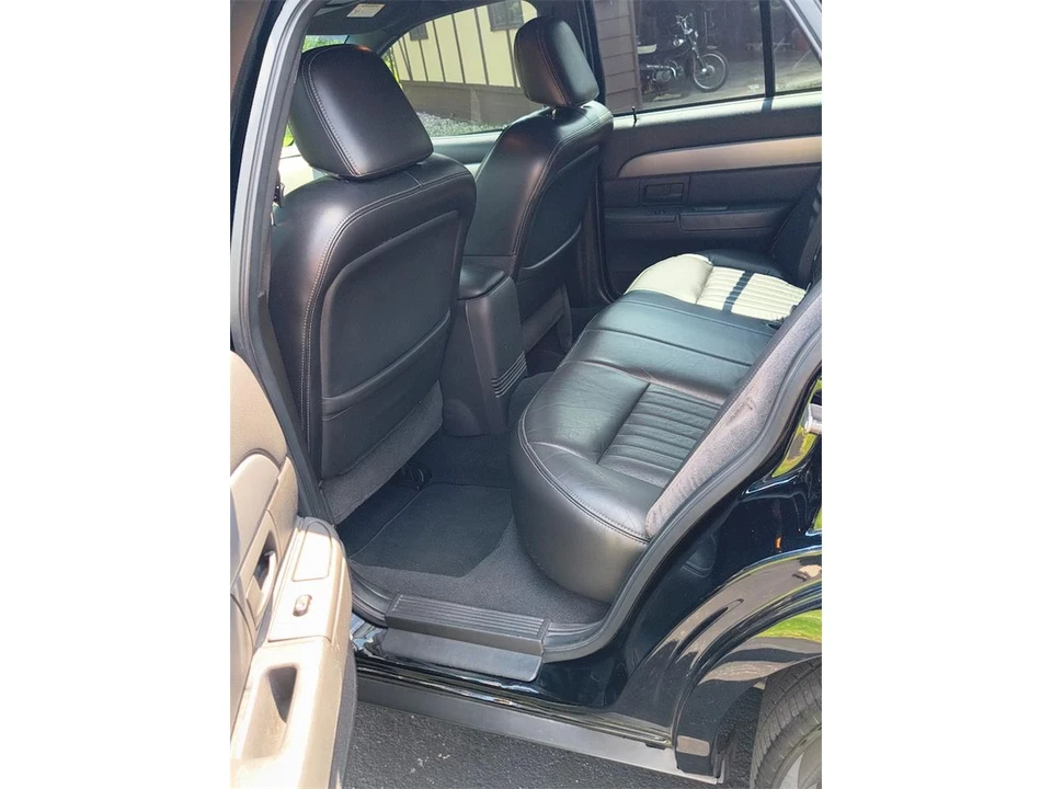 2003 Mercury Marauder - Image 21 of 31