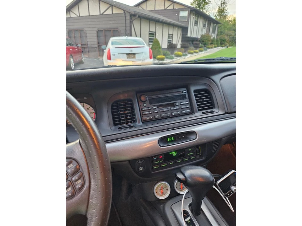 2003 Mercury Marauder - Image 22 of 31