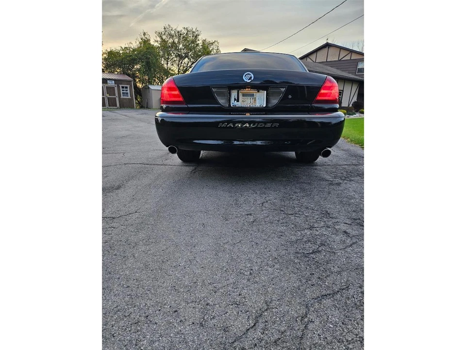 2003 Mercury Marauder - Image 11 of 31