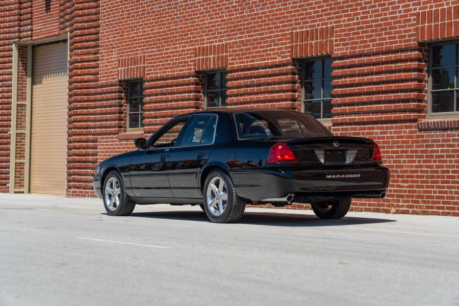 2003 Mercury Marauder - Image 3 of 15