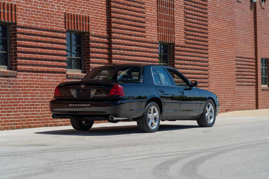 2003 Mercury Marauder - Image 4 of 15